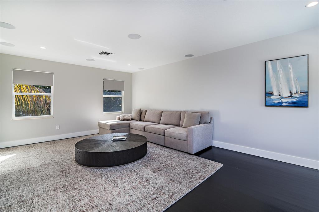 EDMOR ESTATES - Residential