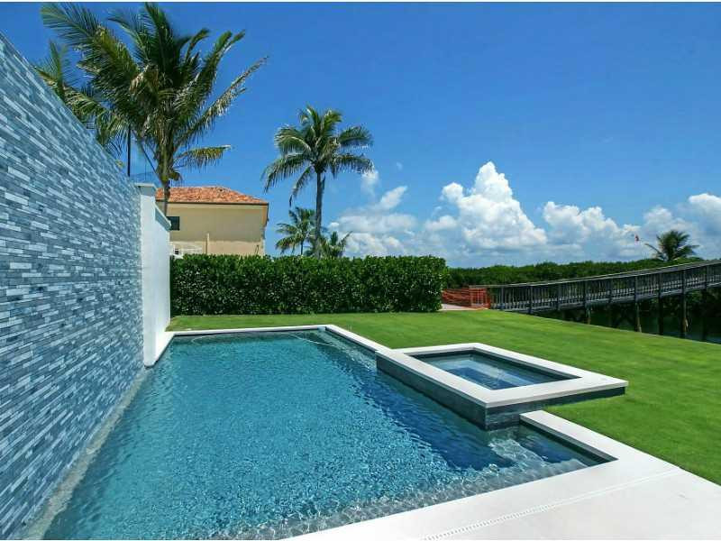 HILLSBORO SHORES SEC A - Residential