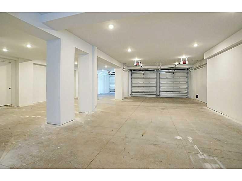 HILLSBORO SHORES SEC A - Residential