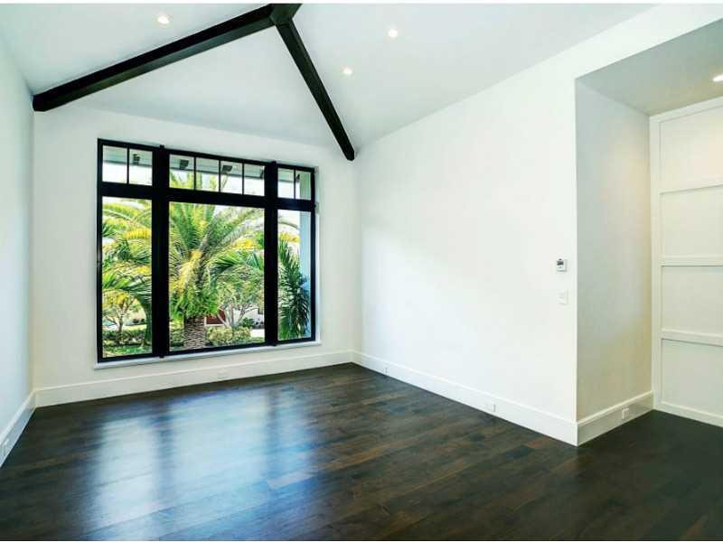 HILLSBORO SHORES SEC A - Residential