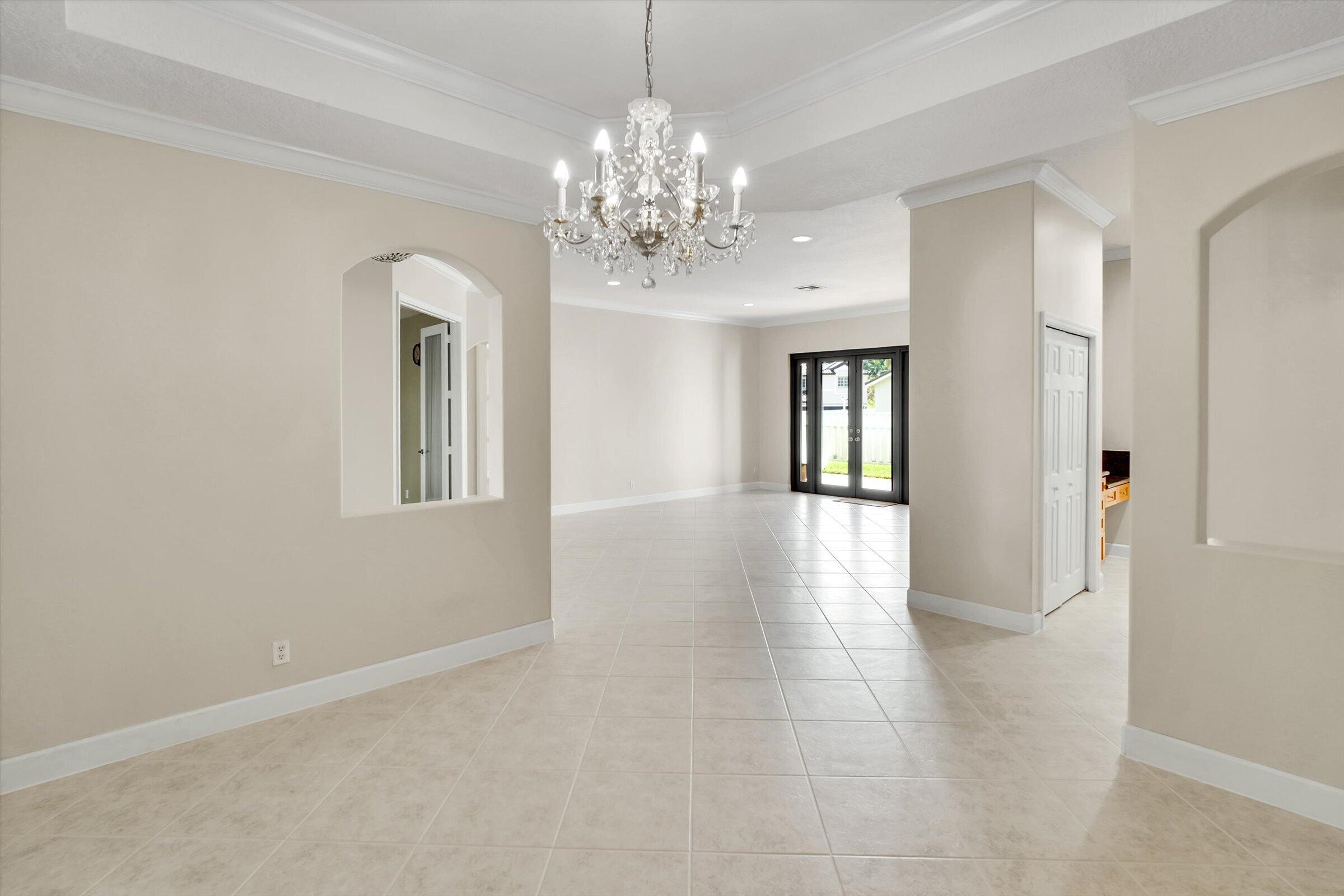 WINDSOR PALMS - Residential