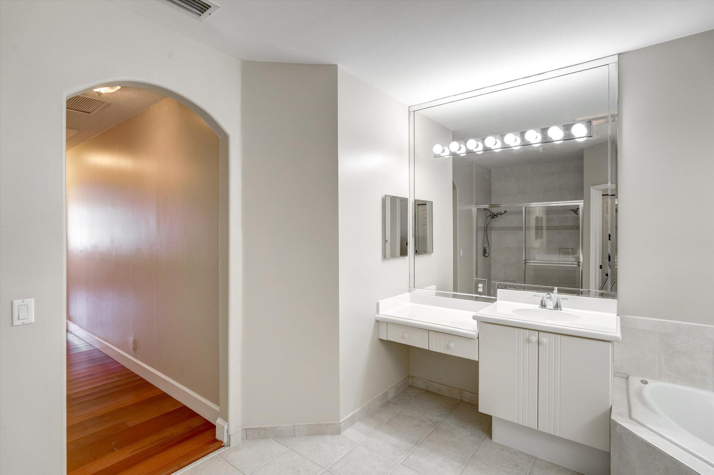 WINDSOR PALMS - Residential