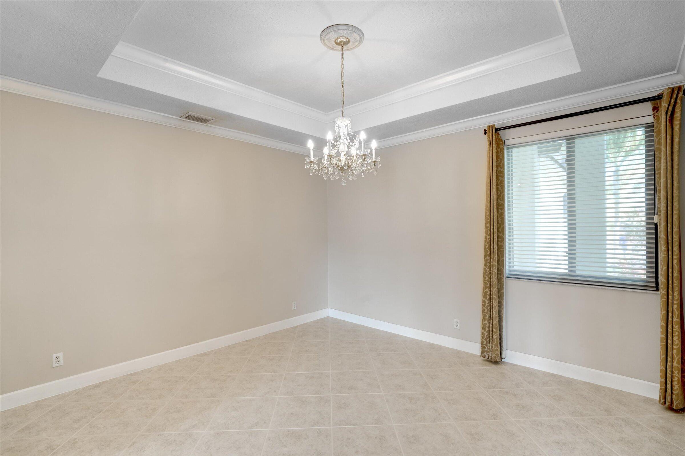 WINDSOR PALMS - Residential