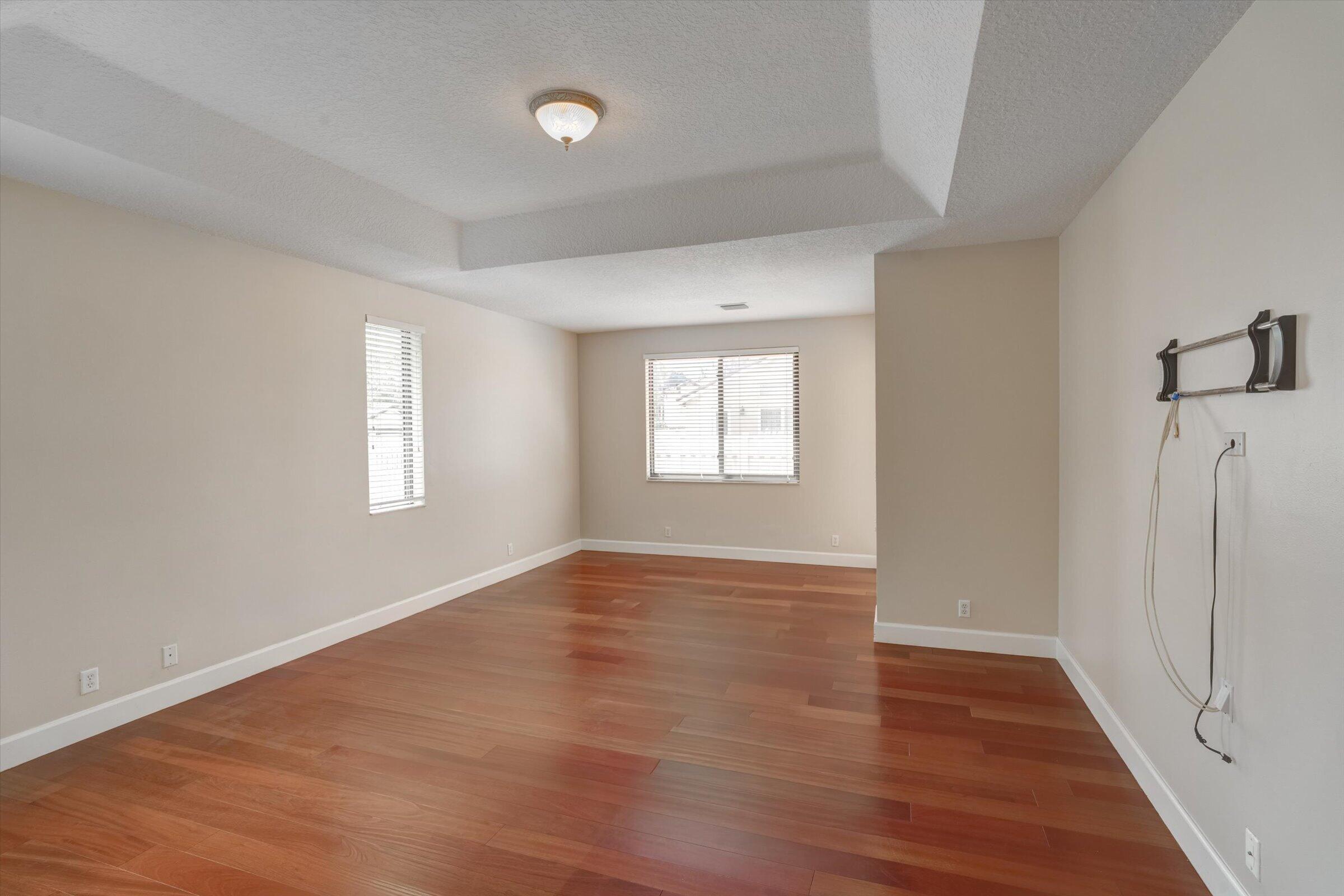 WINDSOR PALMS - Residential