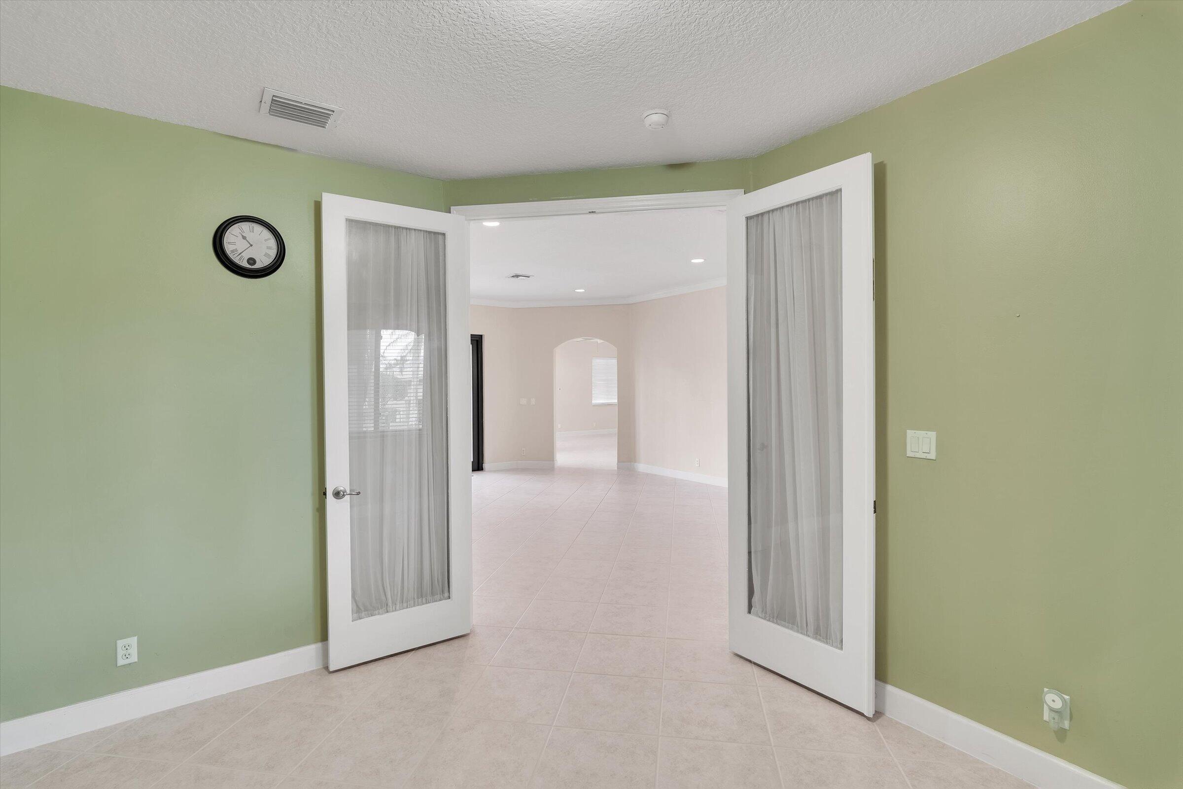 WINDSOR PALMS - Residential