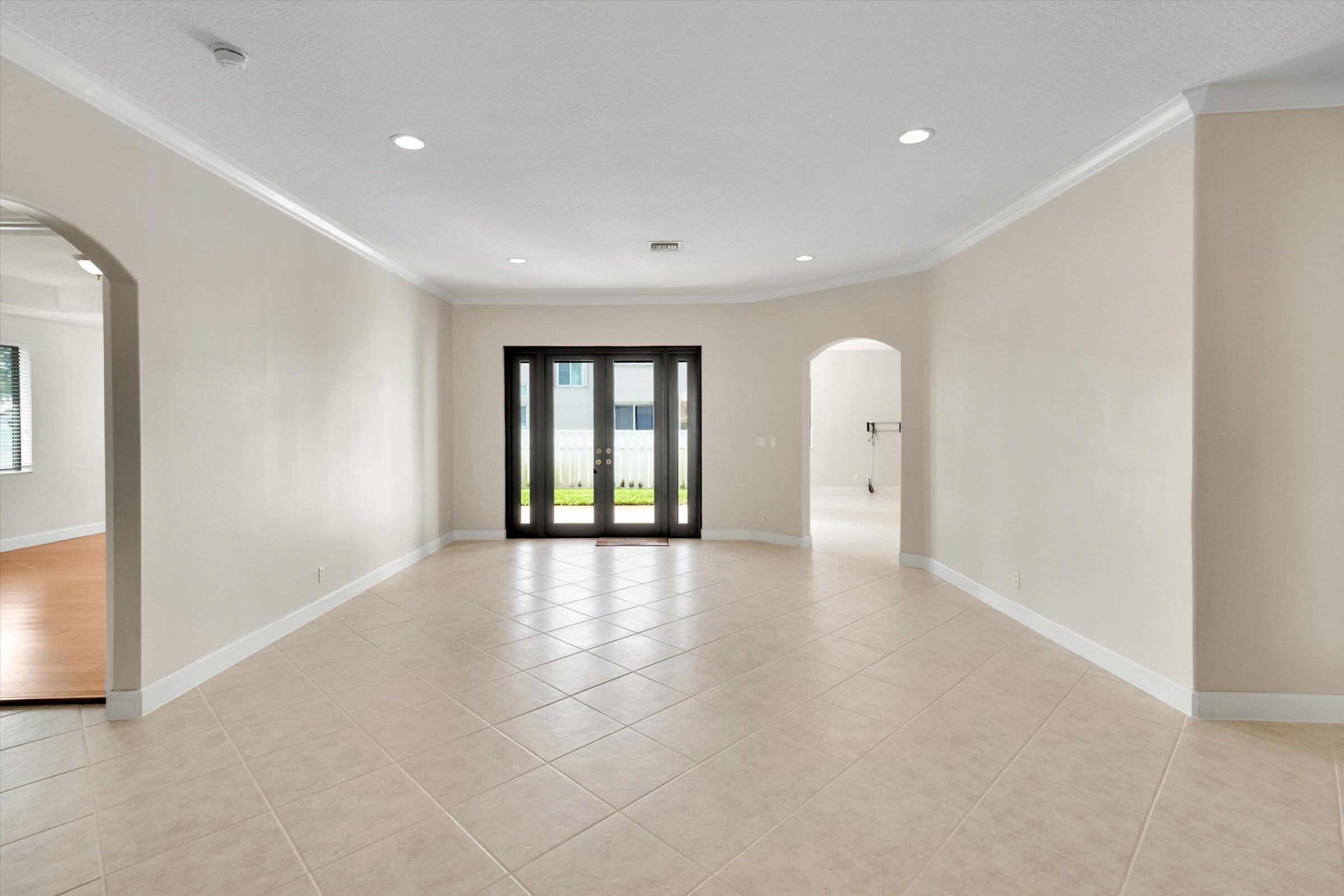 WINDSOR PALMS - Residential