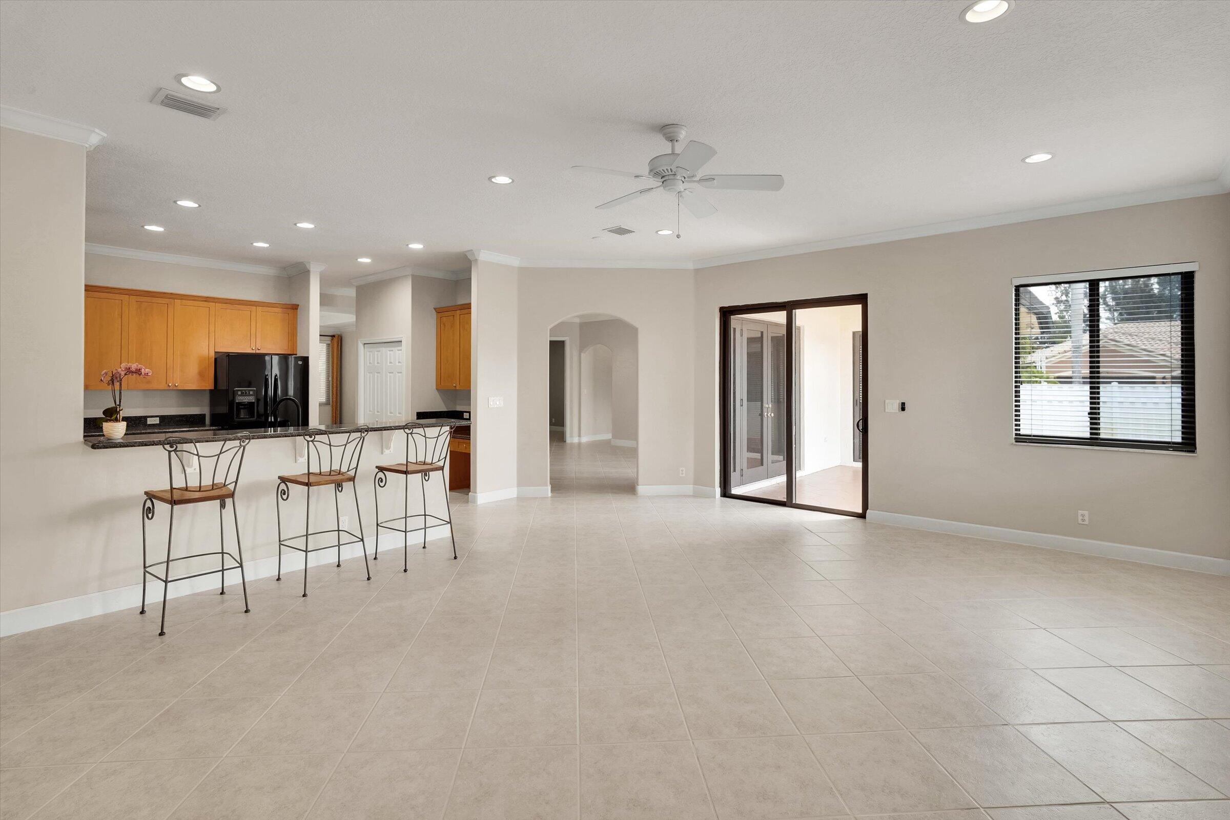 WINDSOR PALMS - Residential