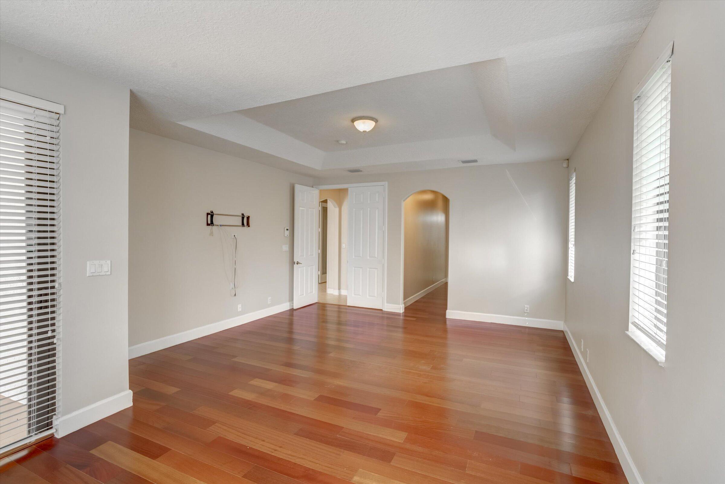 WINDSOR PALMS - Residential