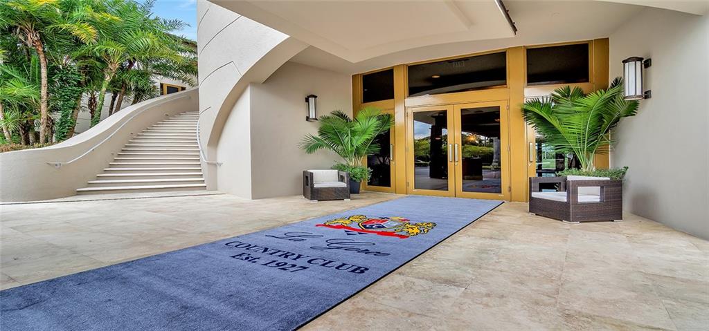 The Esquire House of MiaB - Residential