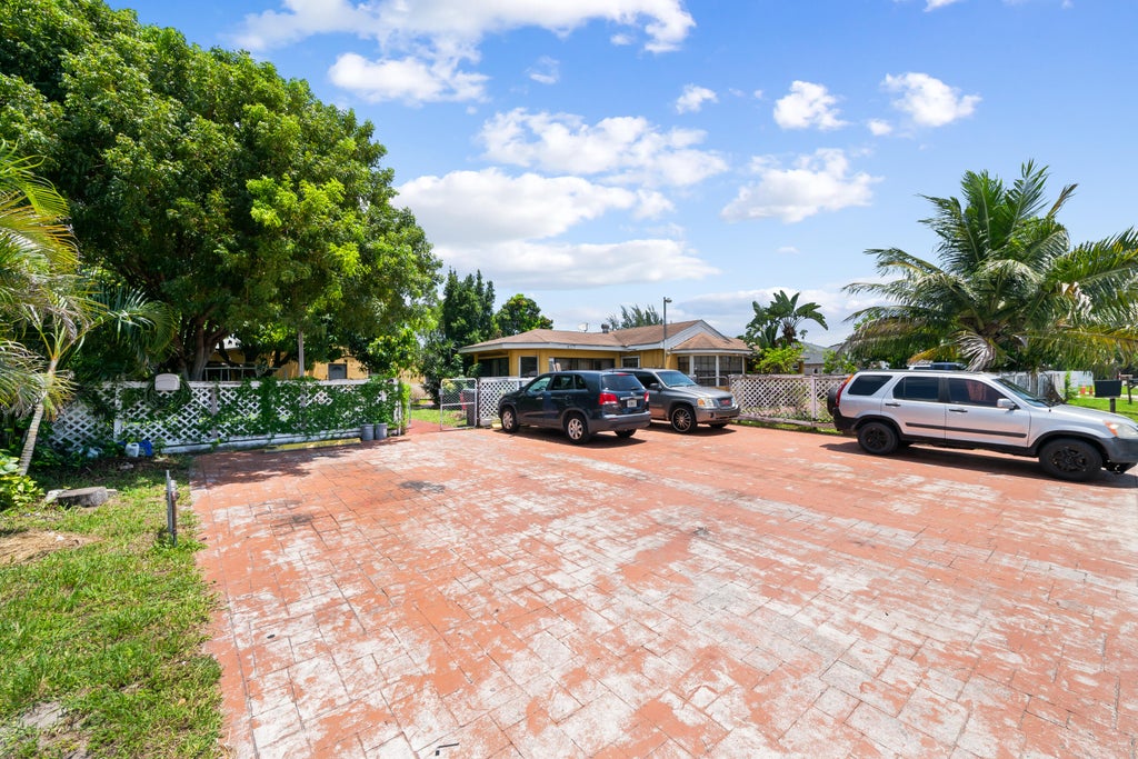 Photo of 4373 VENUS Avenue, West Palm Beach, FL 33406 (MLS # B26055470)