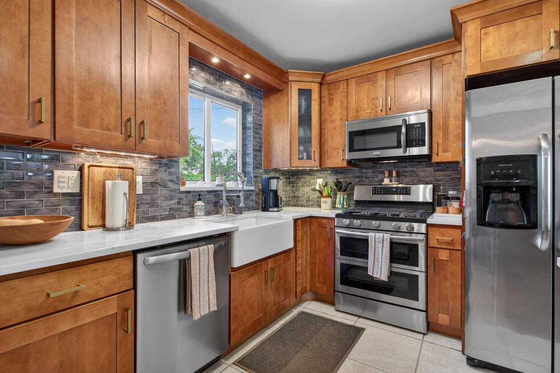 LYONS PARK - Residential