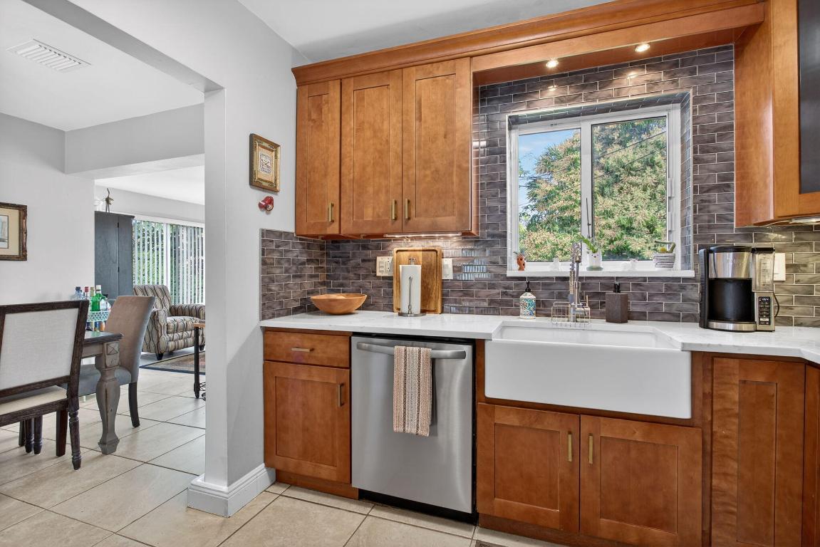 LYONS PARK - Residential