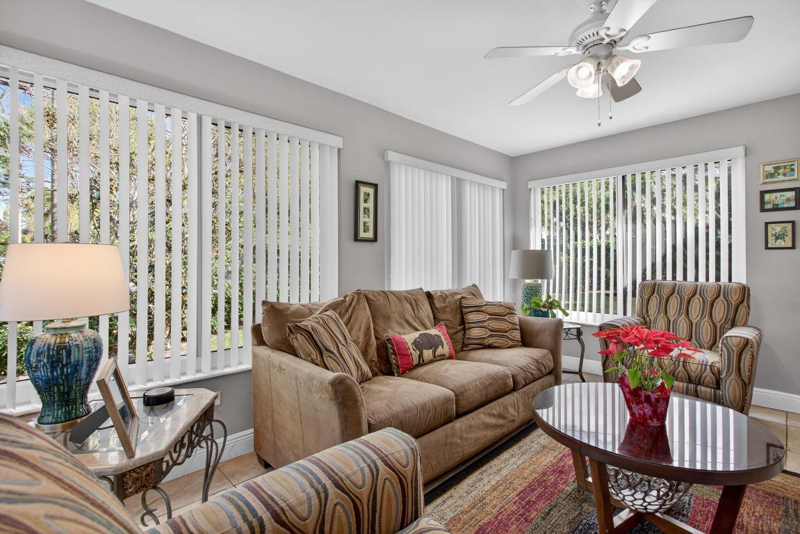 LYONS PARK - Residential