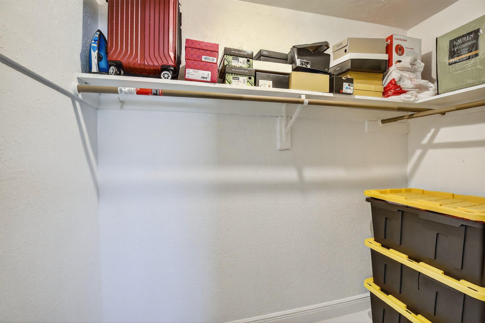 LAKE PARK GARDENS 4 INC CONDO - Residential