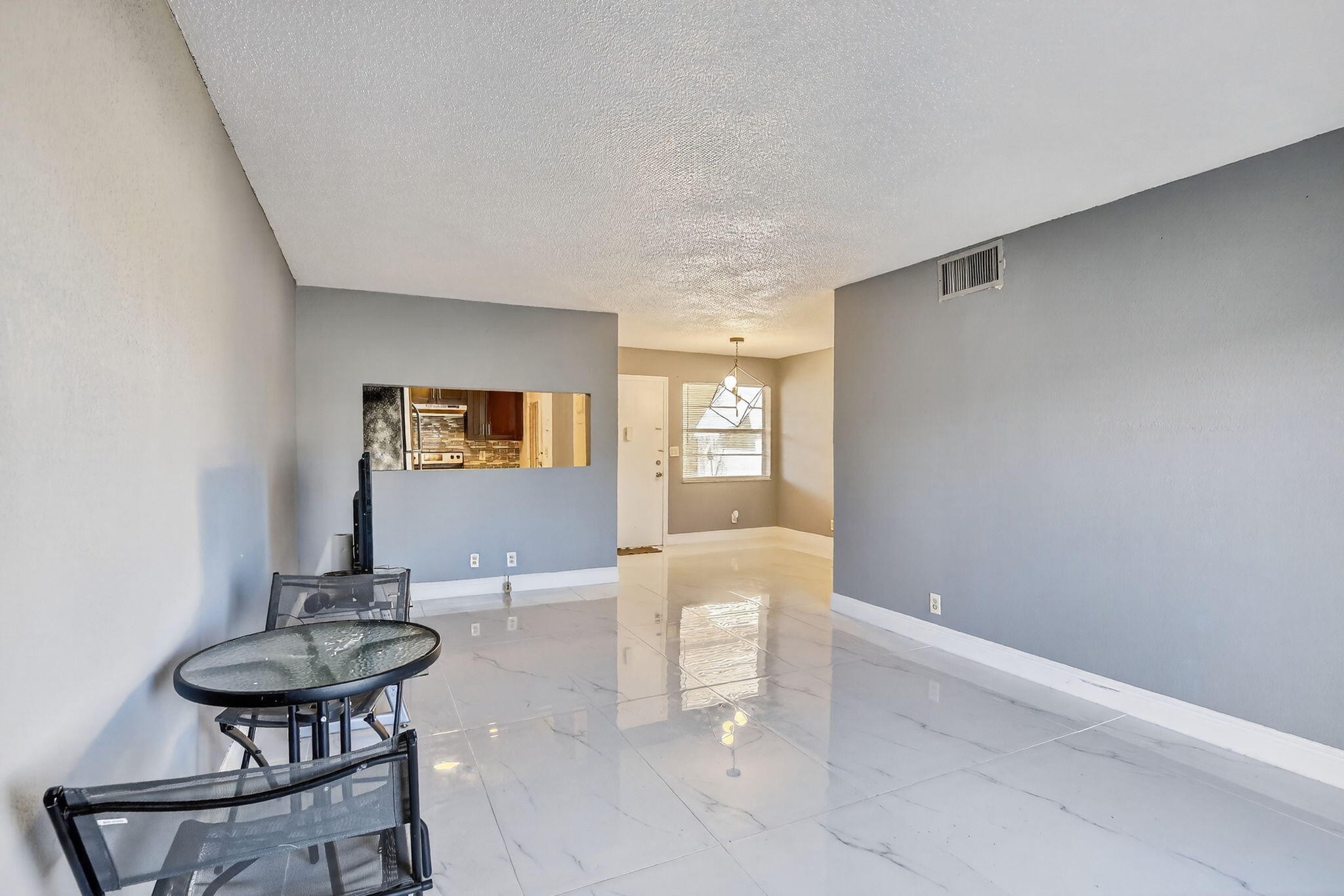 LAKE PARK GARDENS 4 INC CONDO - Residential