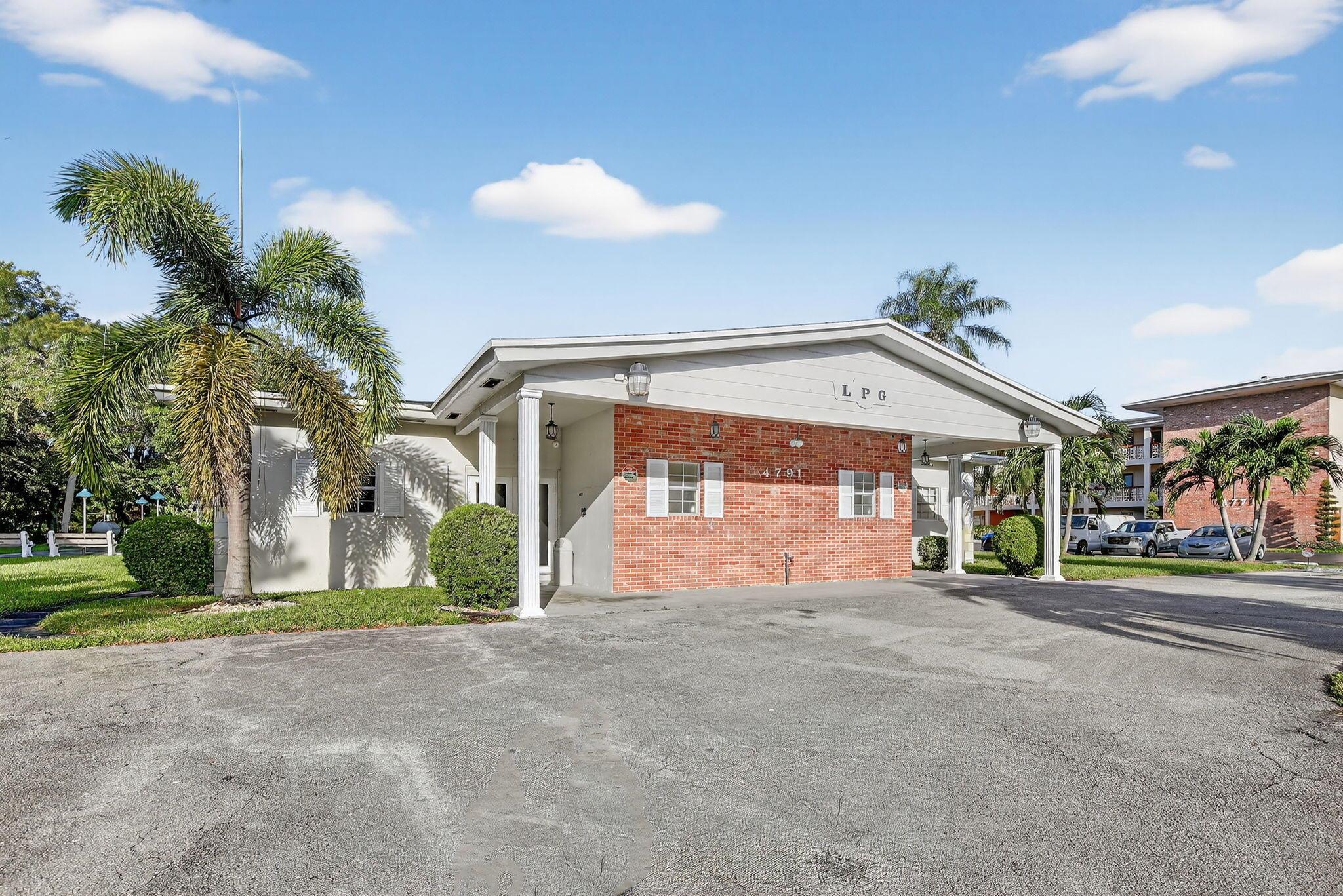 LAKE PARK GARDENS 4 INC C - Residential