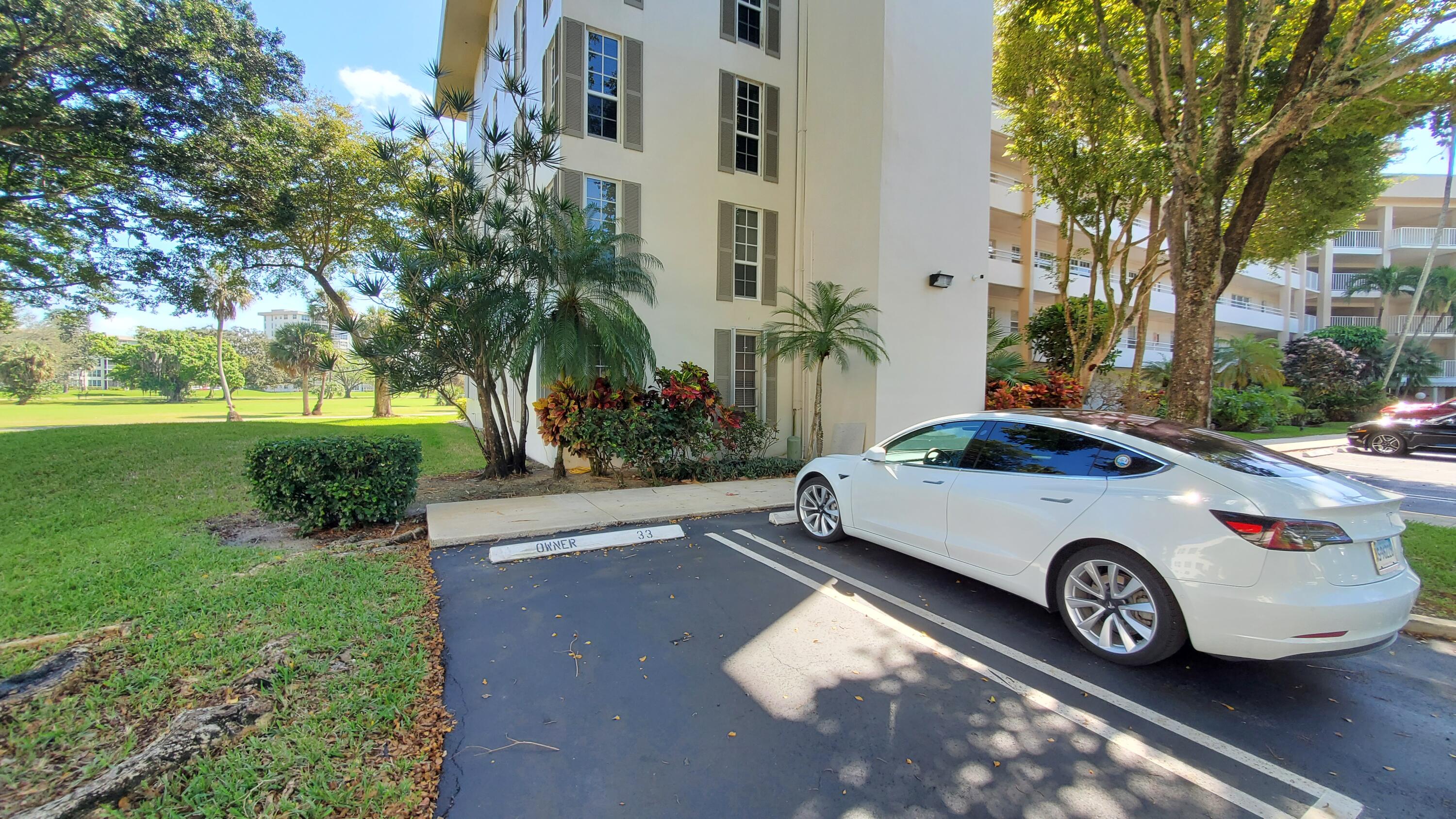 3800 Oaks Clubhouse Drive 112