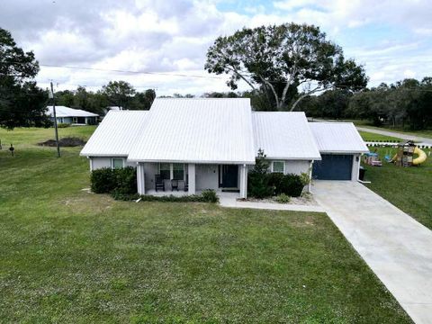 A home in Okeechobee