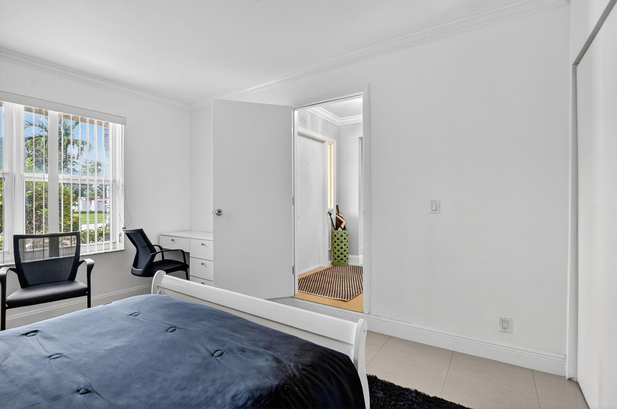 CRYSTAL HEIGHTS 80-48 B - Residential