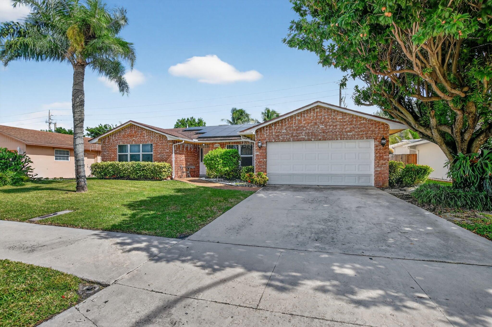 CRYSTAL HEIGHTS 80-48 B - Residential