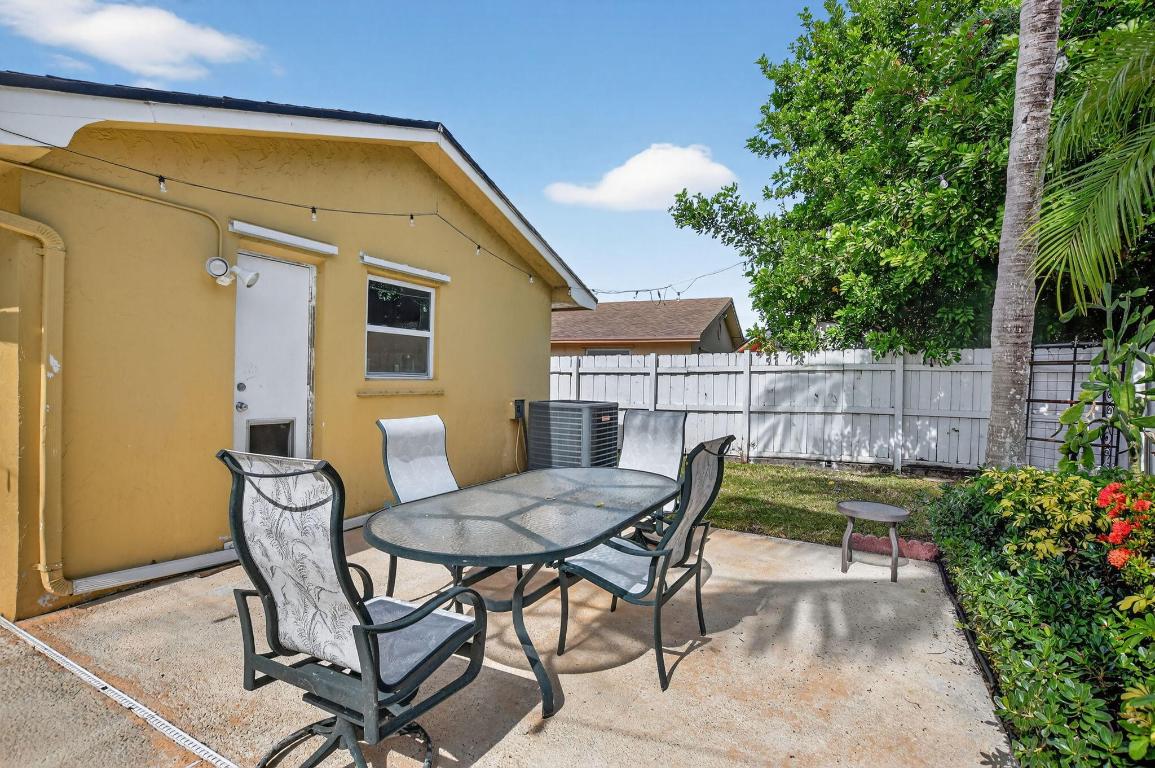 CRYSTAL HEIGHTS 80-48 B - Residential