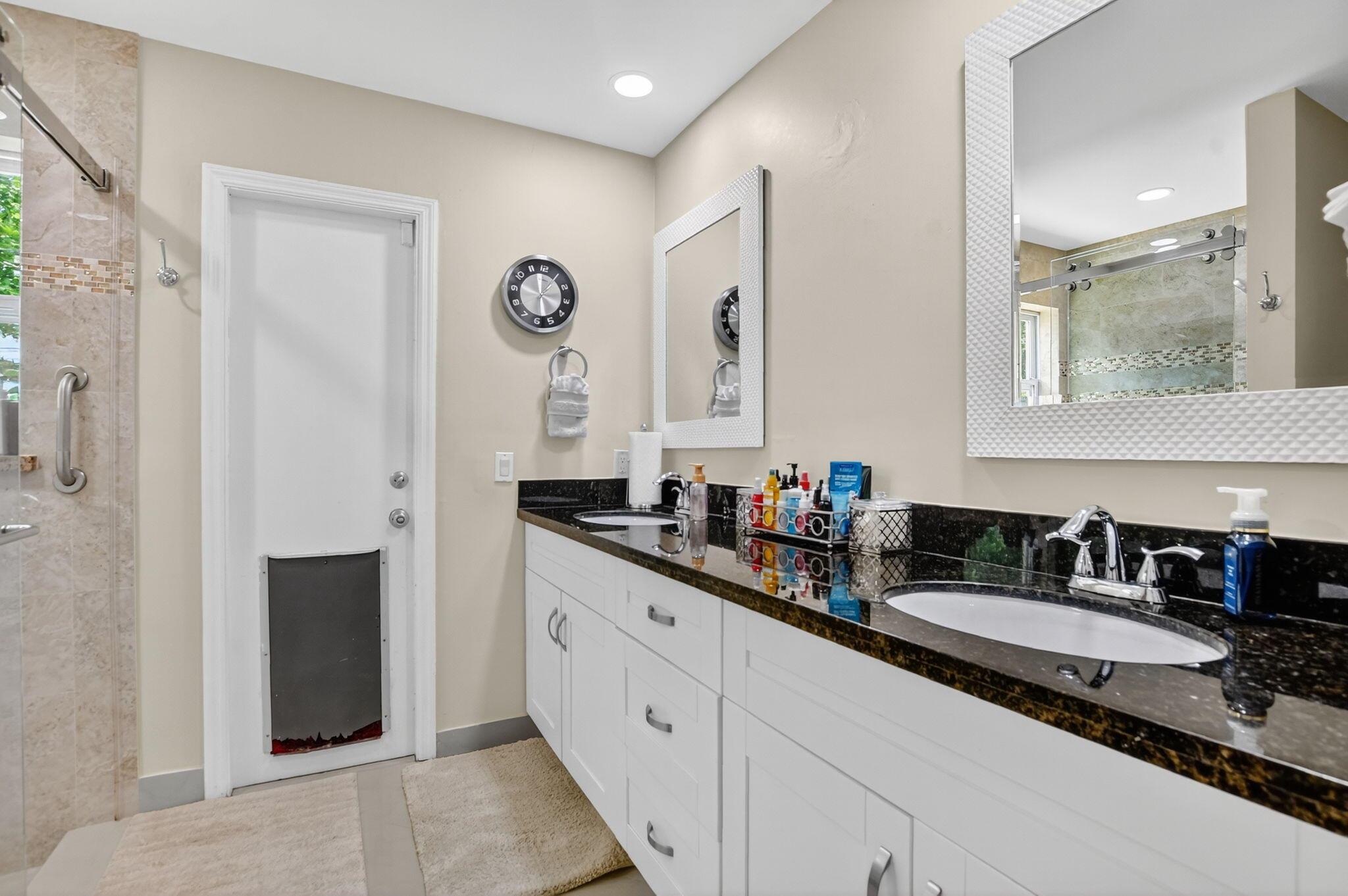 CRYSTAL HEIGHTS 80-48 B - Residential