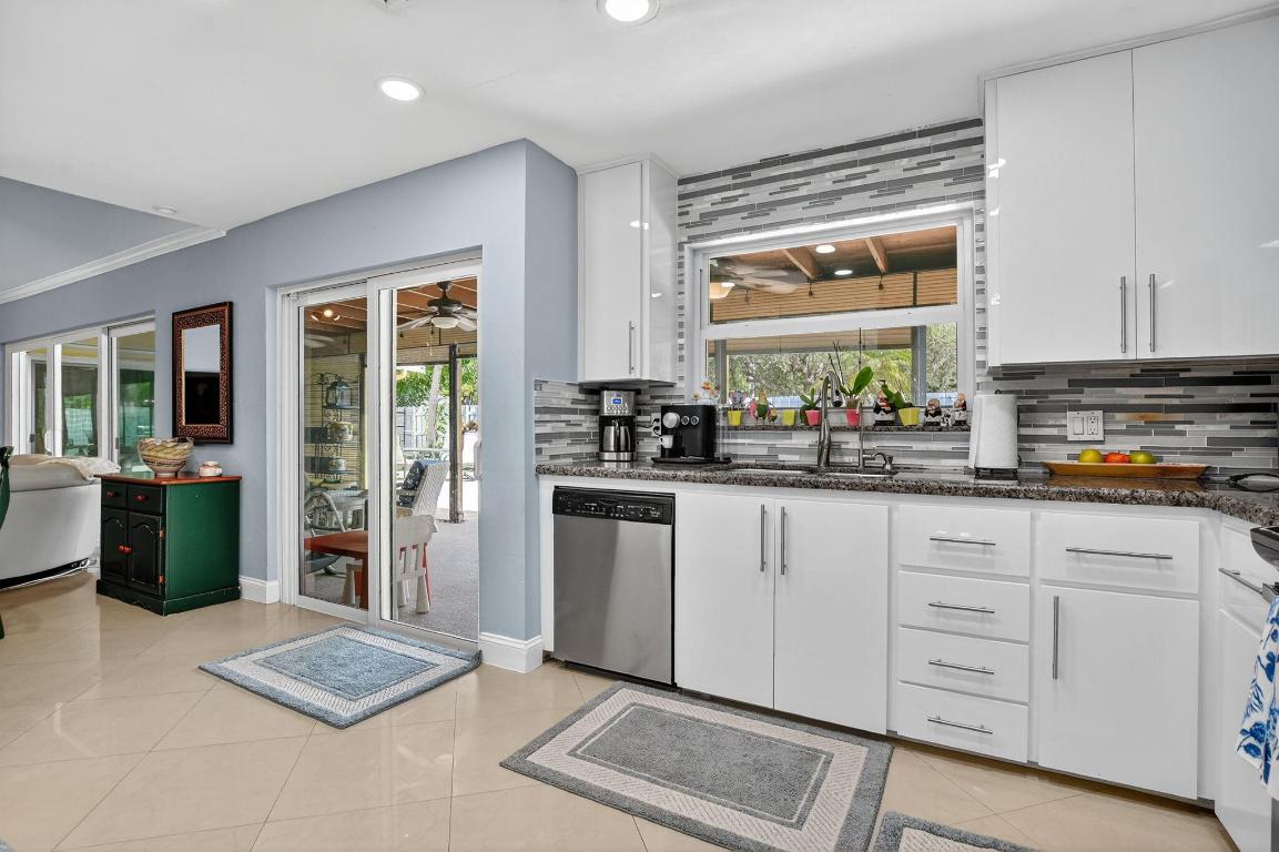 CRYSTAL HEIGHTS 80-48 B - Residential