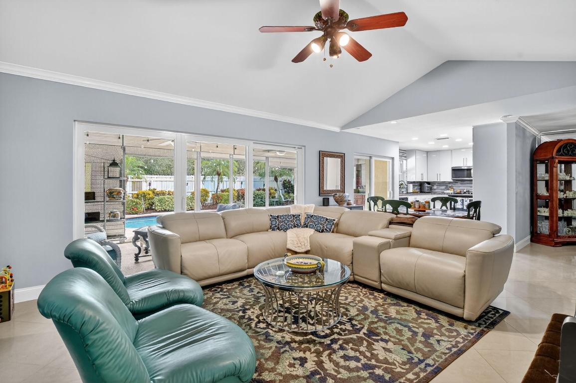 CRYSTAL HEIGHTS 80-48 B - Residential