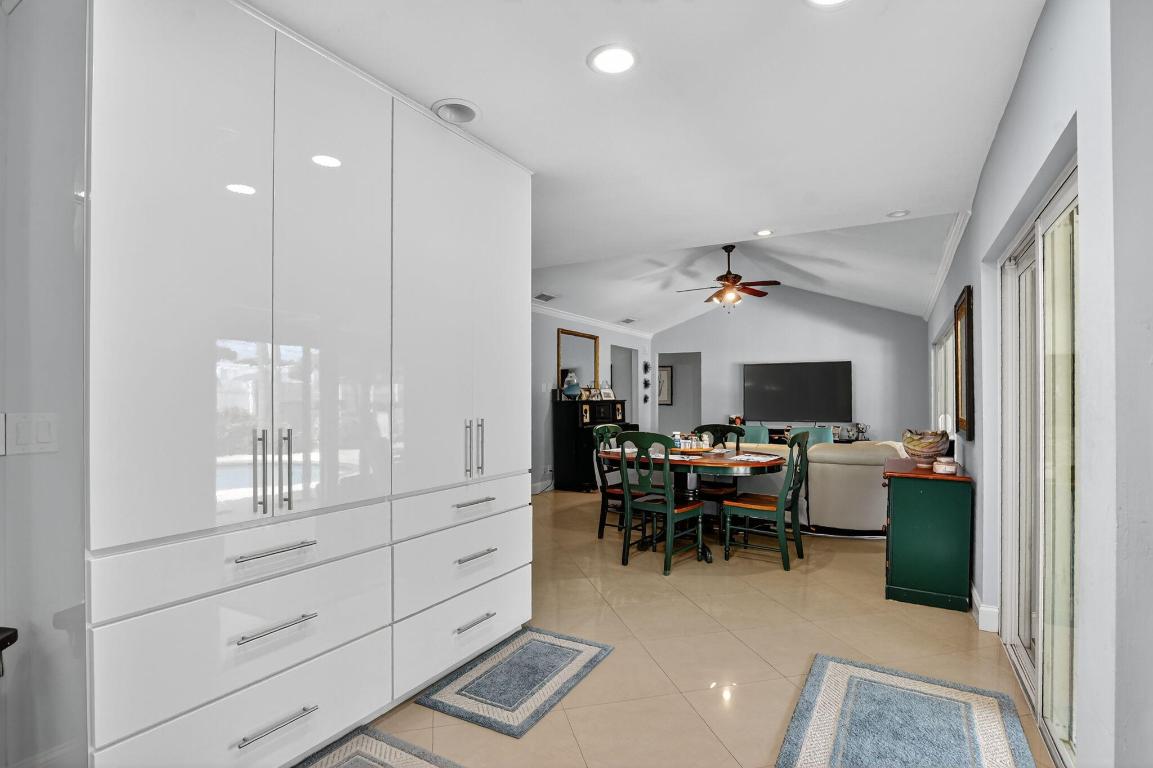 CRYSTAL HEIGHTS 80-48 B - Residential