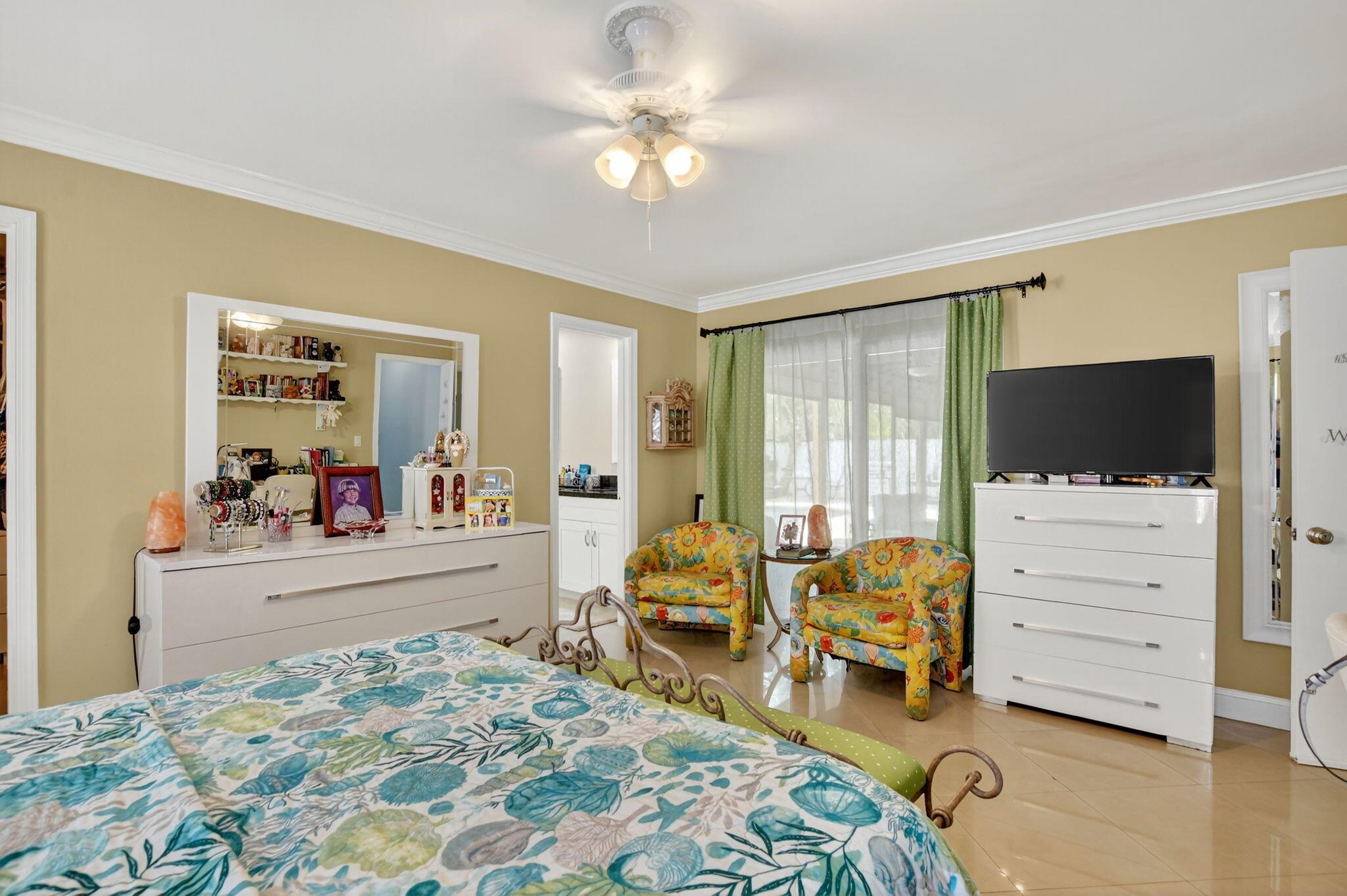 CRYSTAL HEIGHTS 80-48 B - Residential