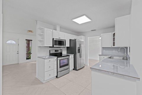 Tiny photo for 2315 NW 98th Lane, Coral Springs, FL 33065 (MLS # B26088950)