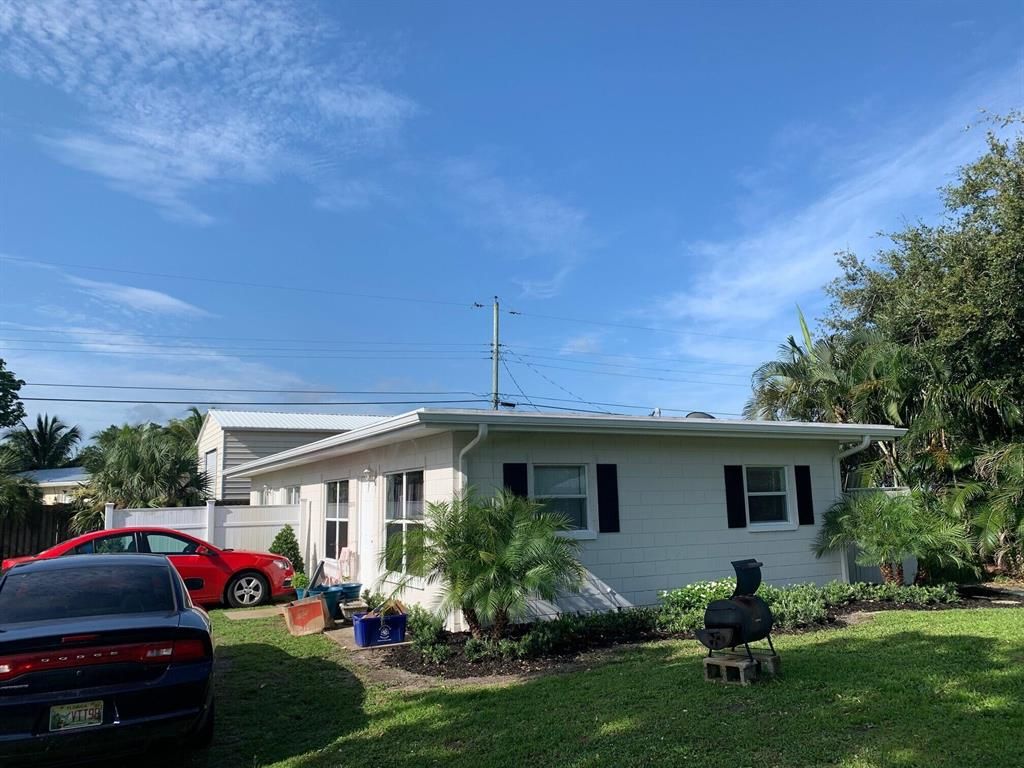 Photo of 1090 NW 16th Street, Stuart, FL 34994 (MLS # R10730971)