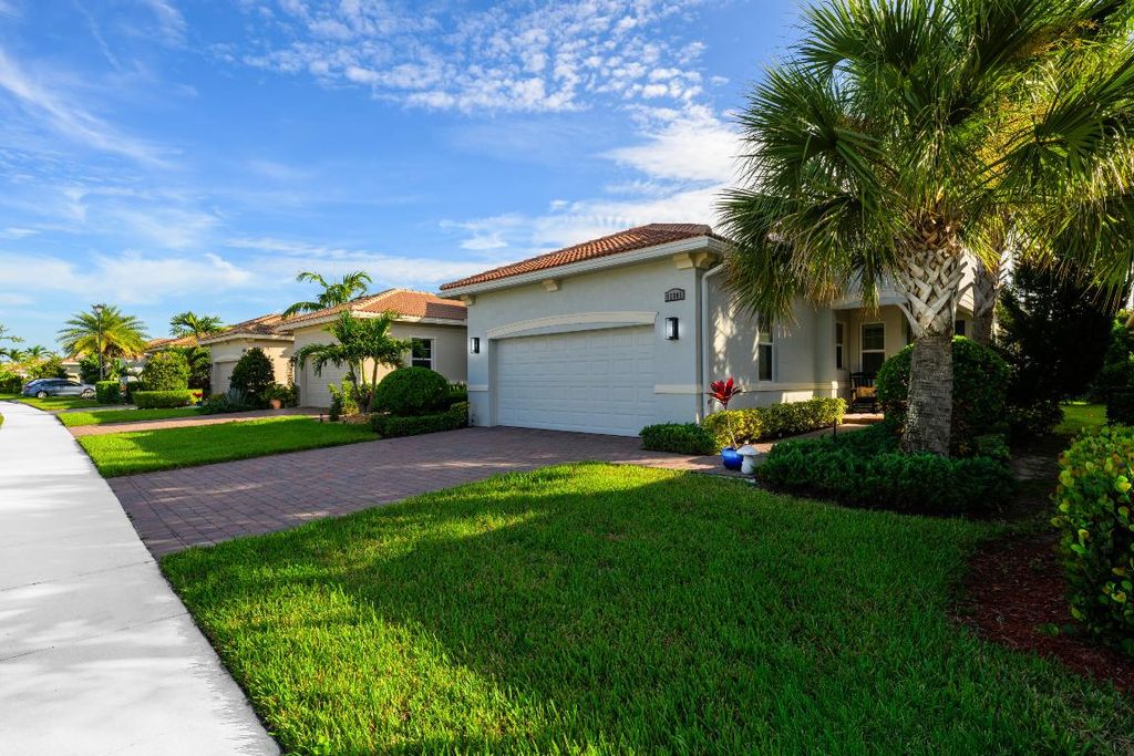 Photo of 11341 SW Visconti Way, Port Saint Lucie, FL 34986 (MLS # R11118882)