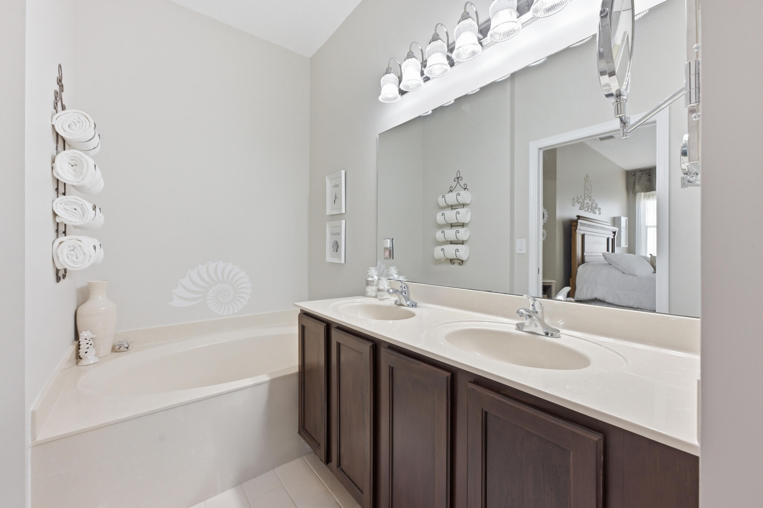 MELEAR - Residential