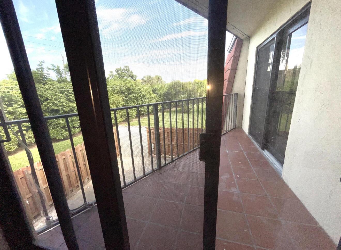 SOMERSET - Residential Lease