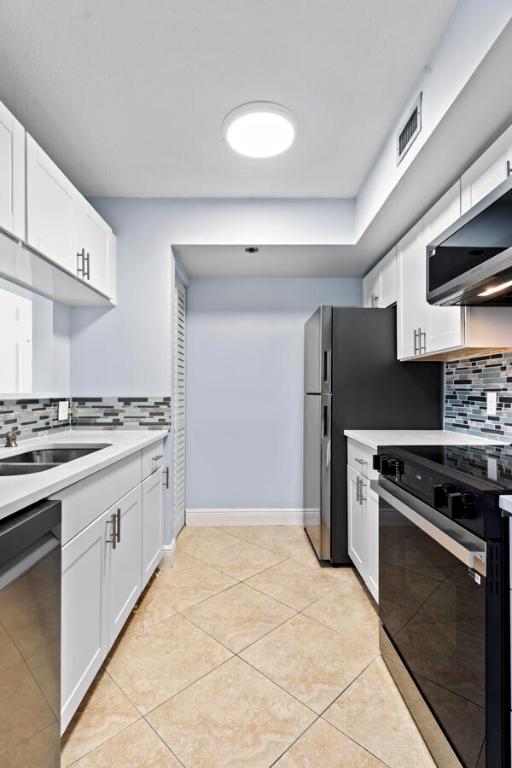 YACHT CLUB ON THE INTRACOASTAL CONDO - Residential