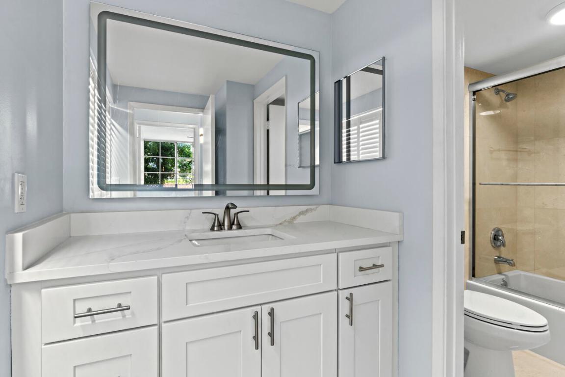 YACHT CLUB ON THE INTRACOASTAL CONDO - Residential