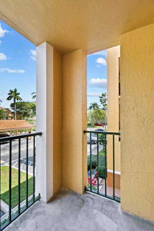 YACHT CLUB ON THE INTRACOASTAL CONDO - Residential