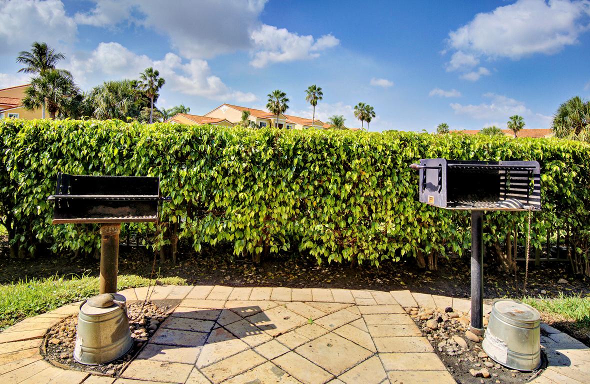 YACHT CLUB ON THE INTRACOASTAL CONDO - Residential