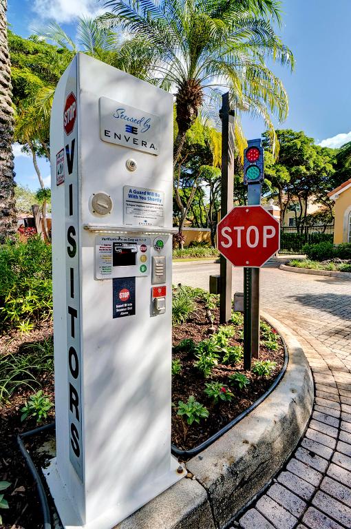 YACHT CLUB ON THE INTRACOASTAL CONDO - Residential