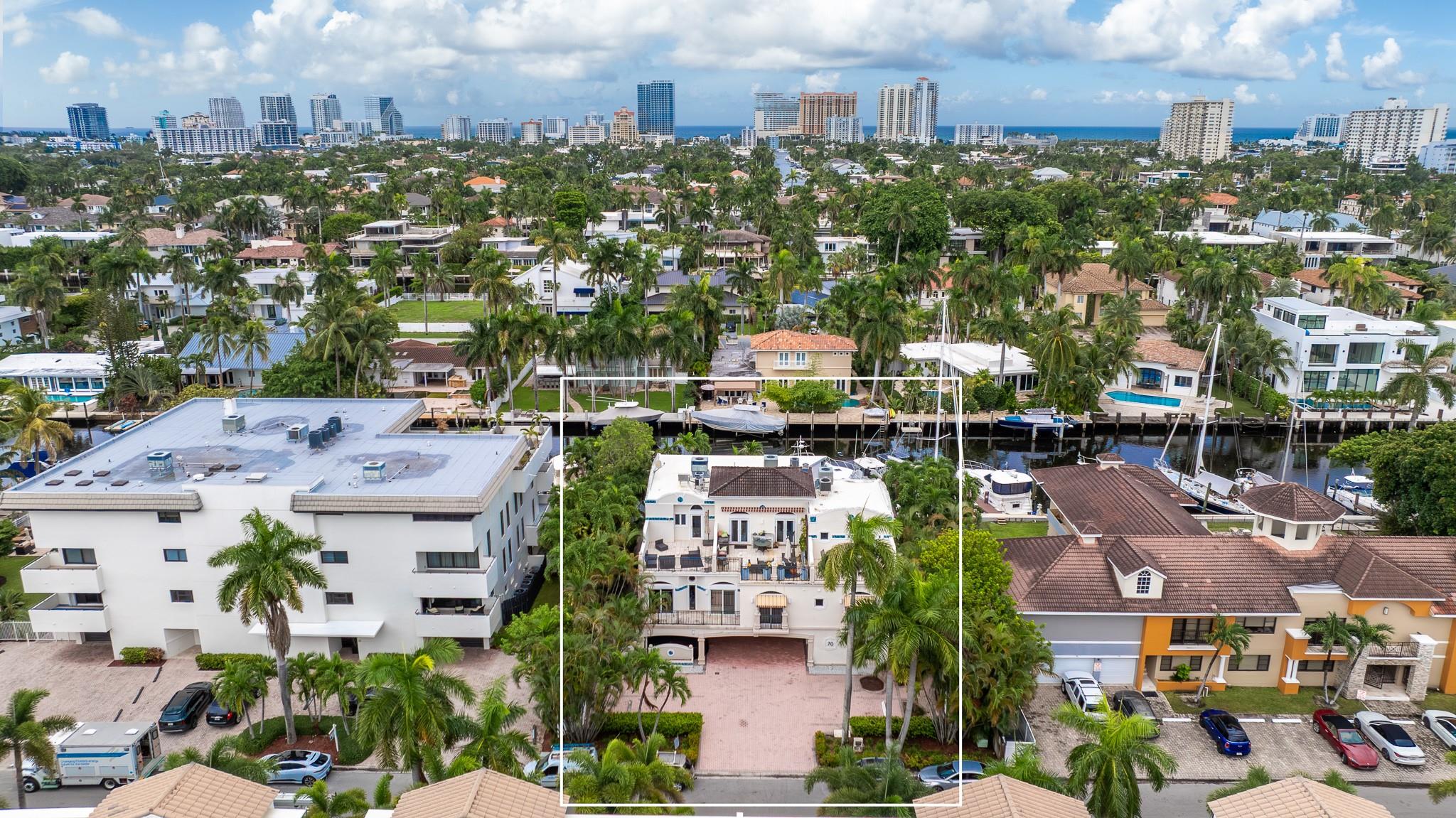 Villa Contessa Condo - Residential Lease