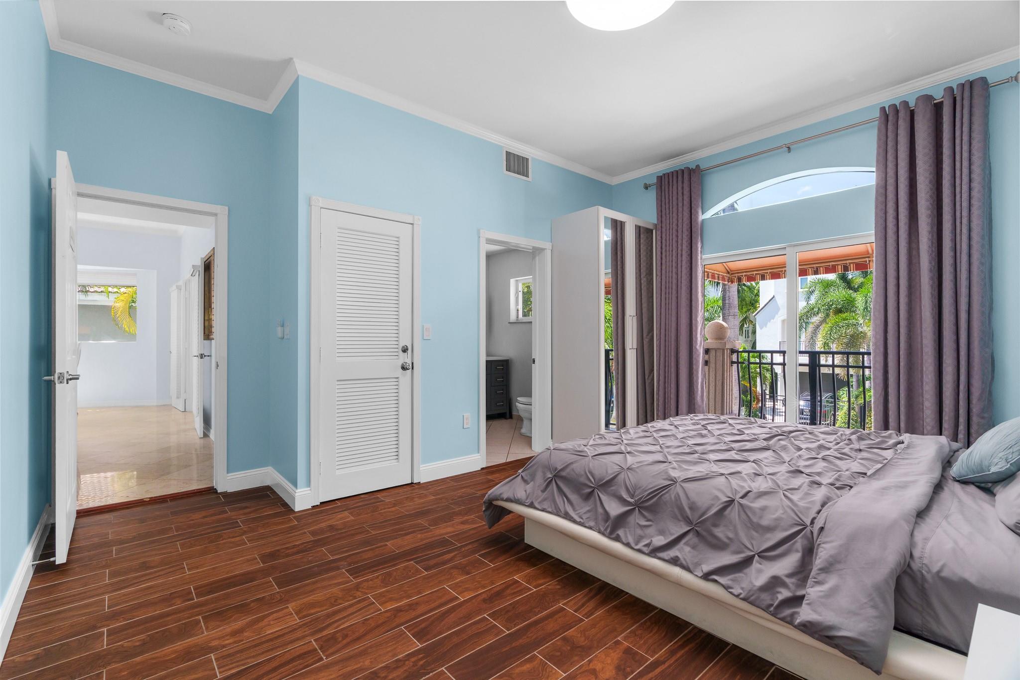 Villa Contessa Condo - Residential Lease