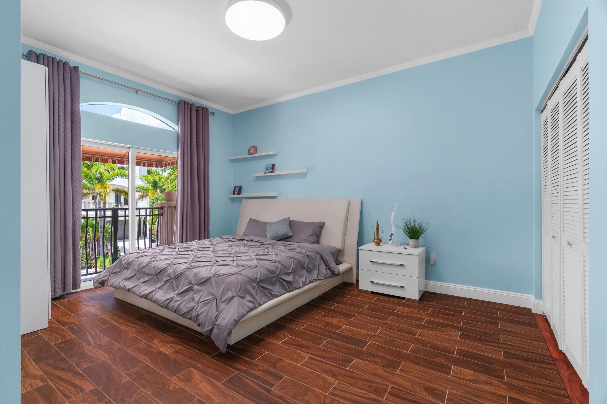 Villa Contessa Condo - Residential Lease