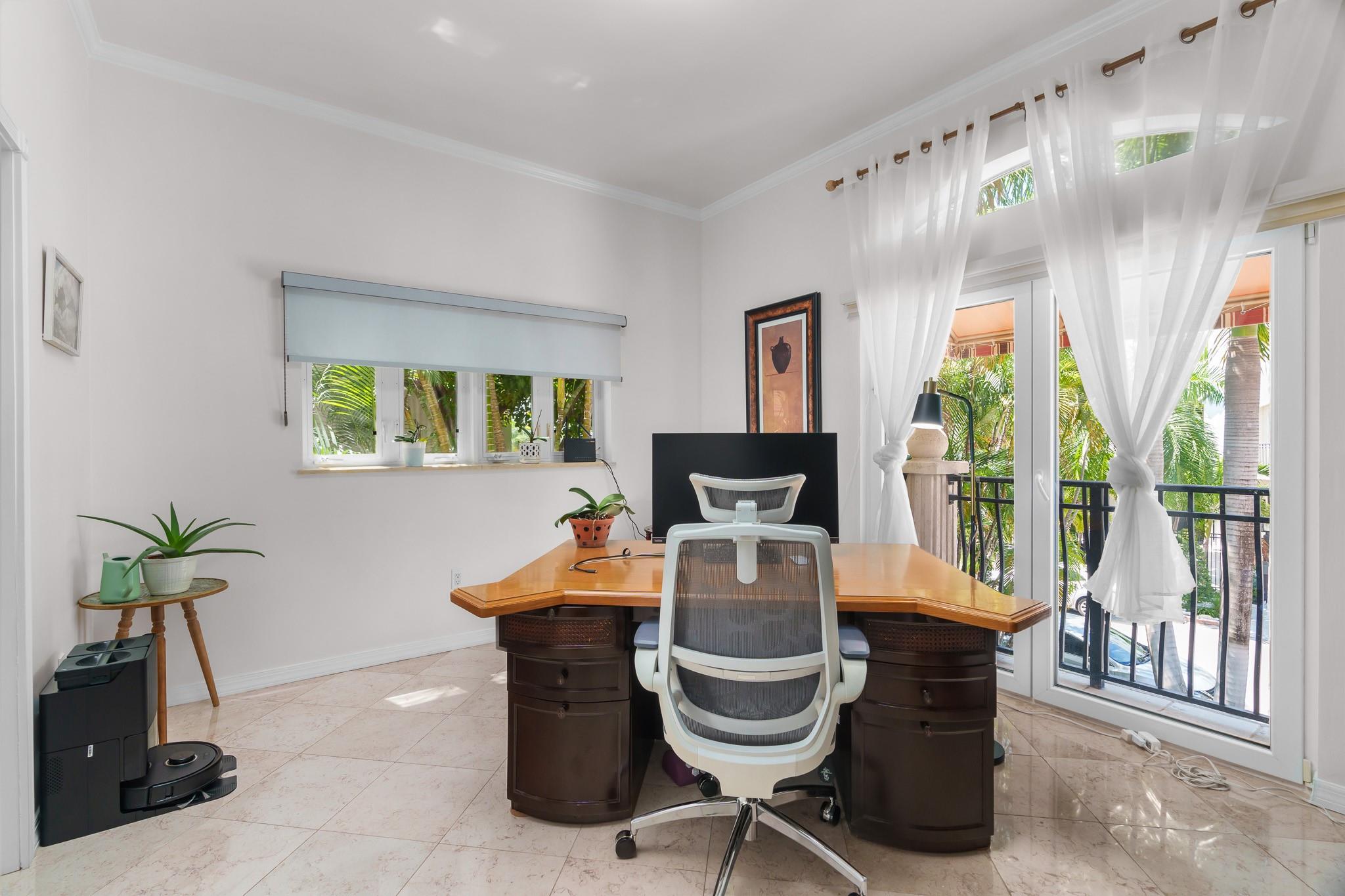 Villa Contessa Condo - Residential Lease