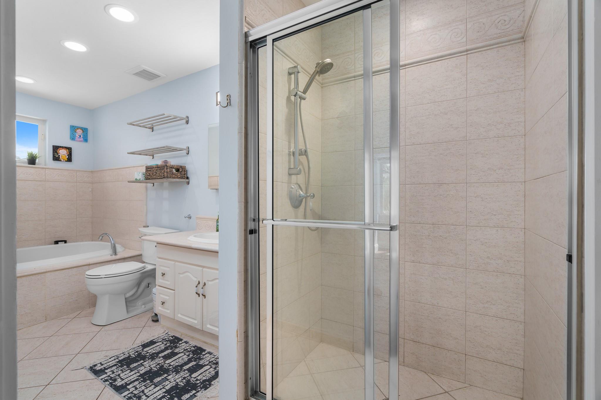 Villa Contessa Condo - Residential Lease