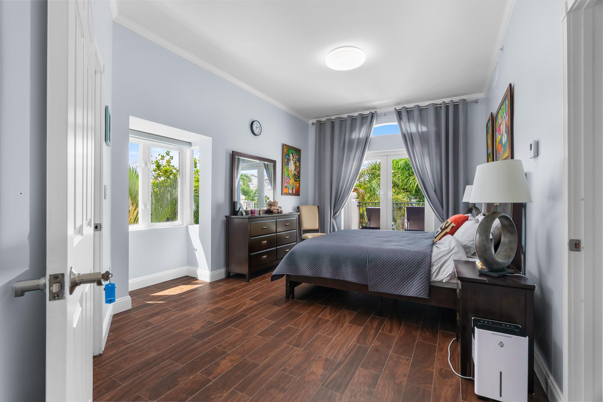Villa Contessa Condo - Residential Lease