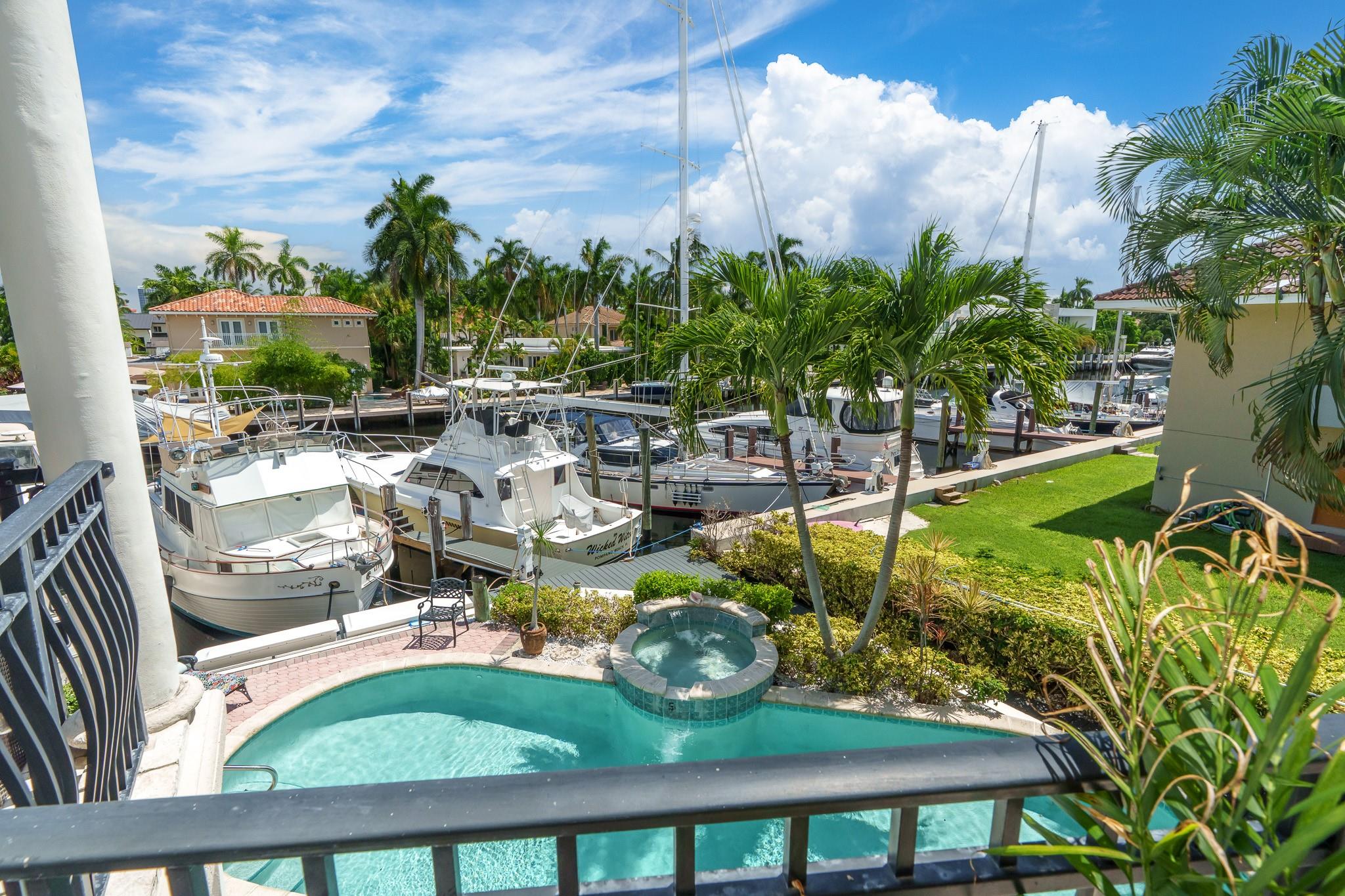 Villa Contessa Condo - Residential Lease