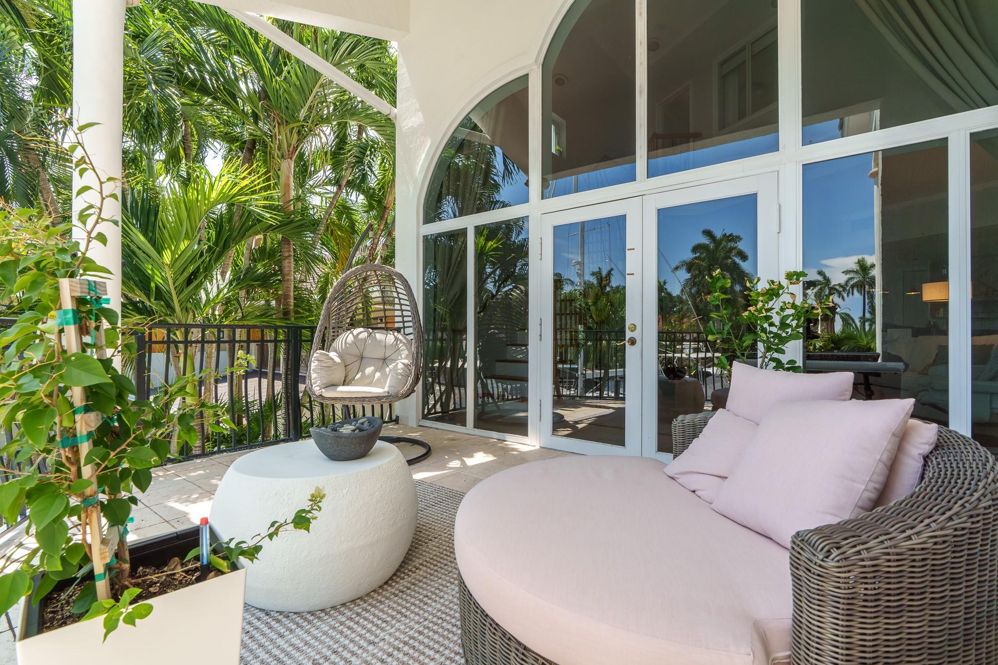 Villa Contessa Condo - Residential Lease