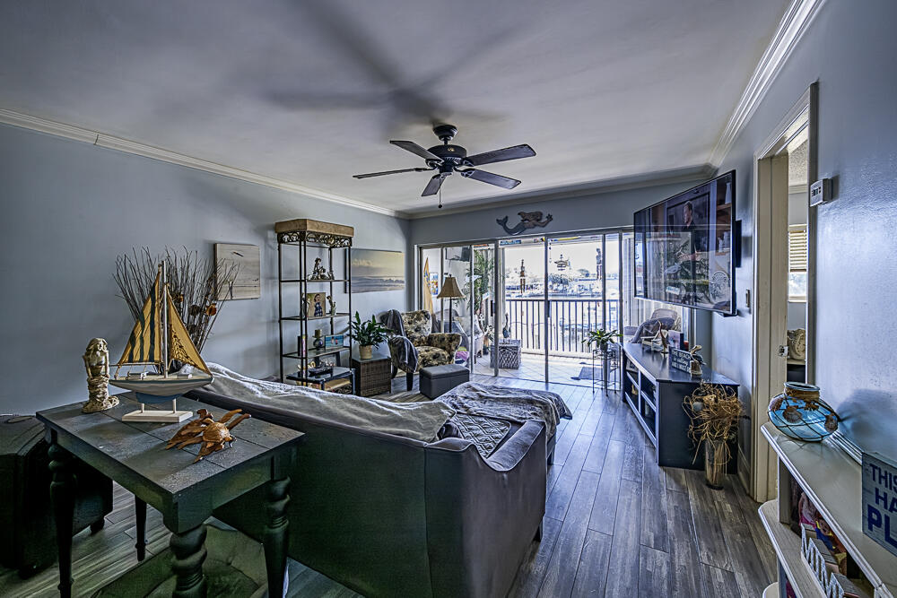 Northlake Villas Condo - Residential