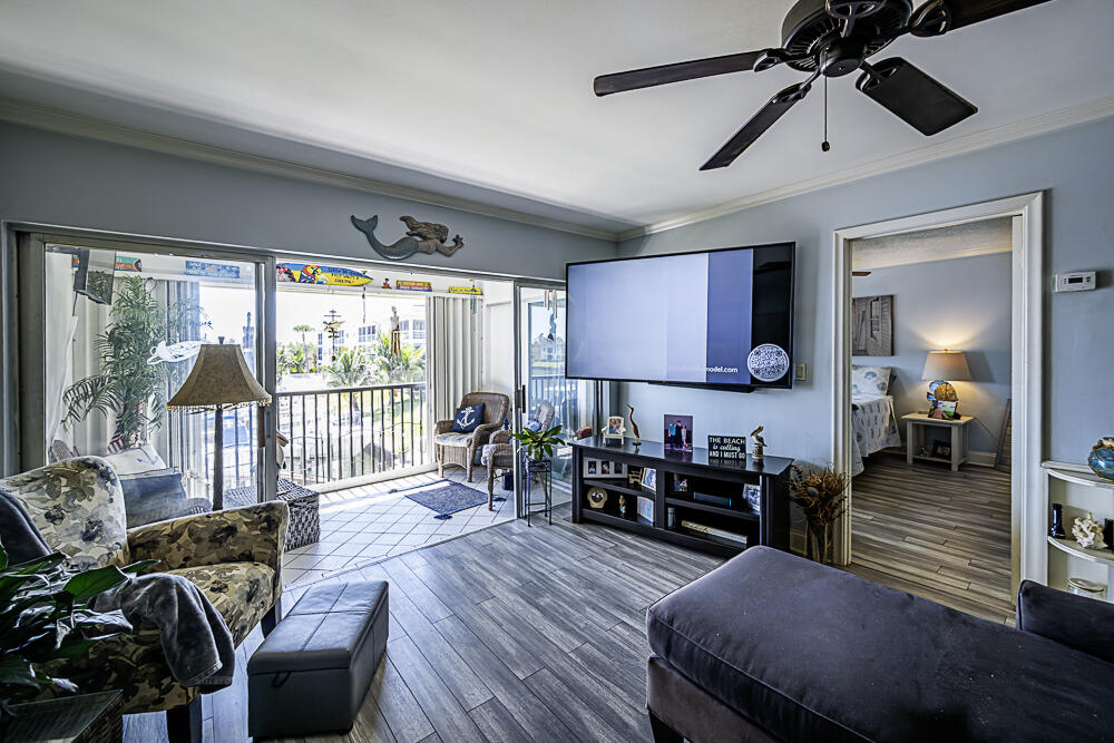 Northlake Villas Condo - Residential